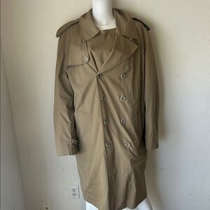 Vintage. Clipper Mist All Weather Men's Stylish Brown Trench Coat